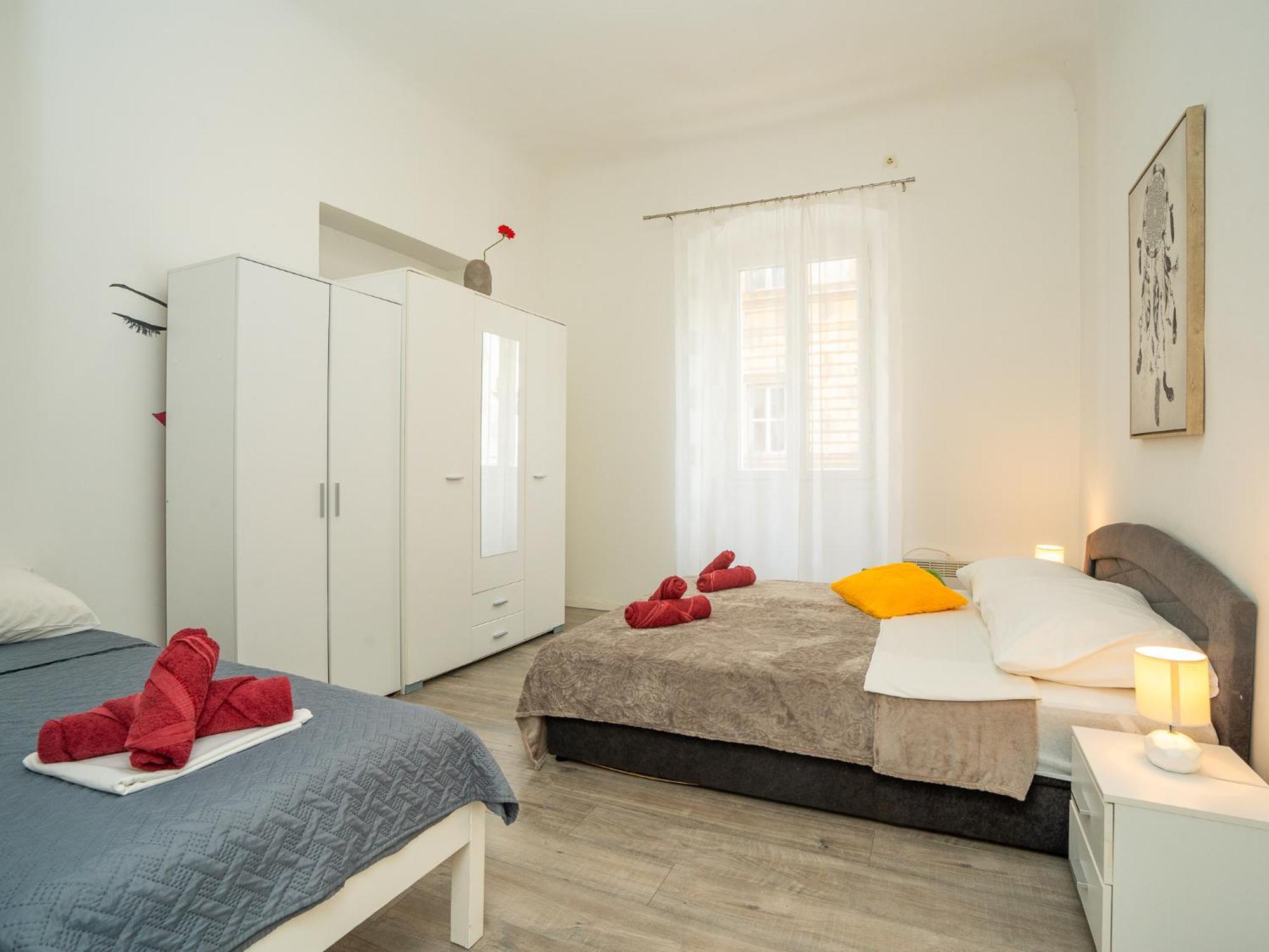 Apartments Lucija & Katia Rijeka Exteriör bild