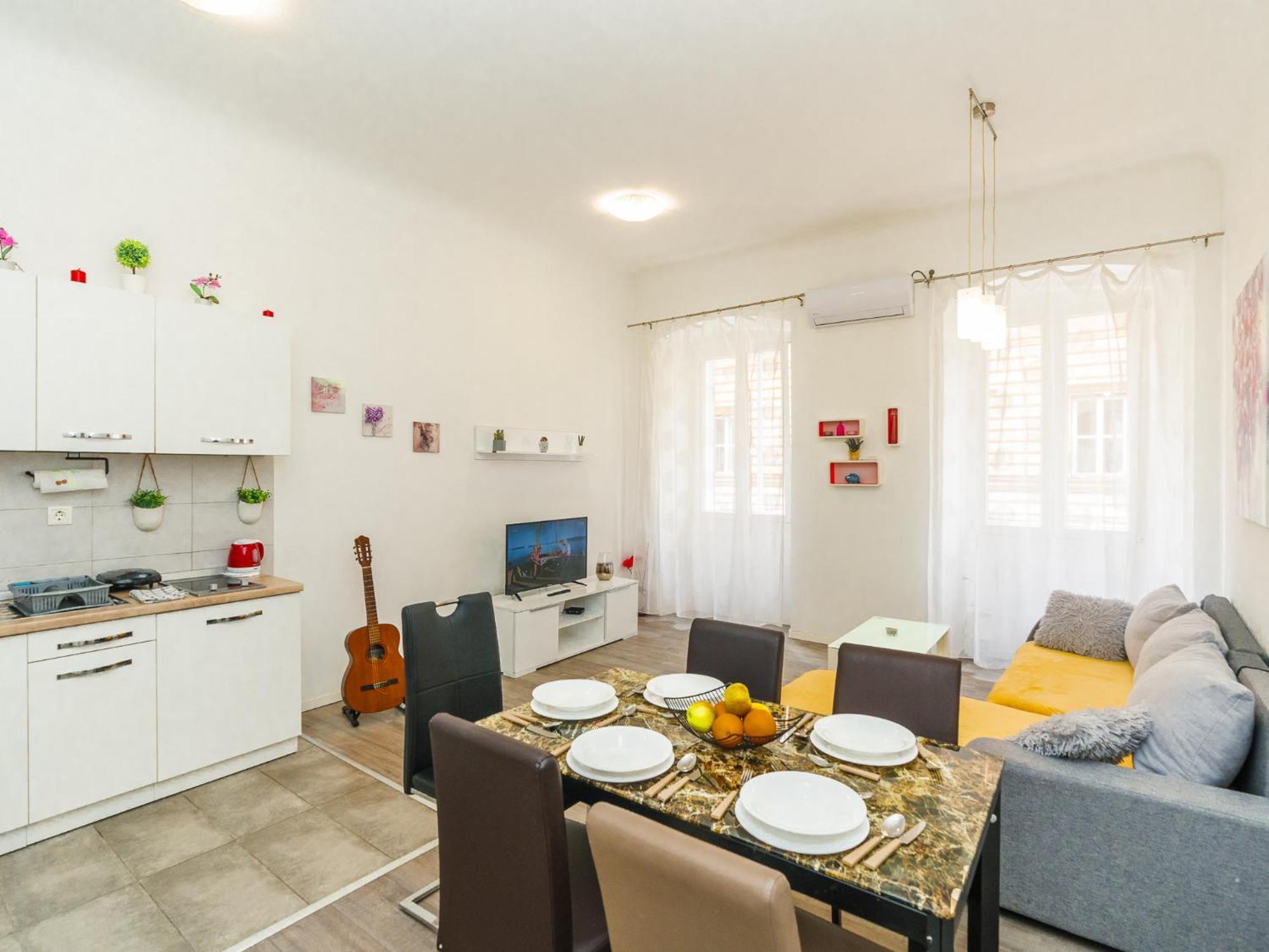 Apartments Lucija & Katia Rijeka Exteriör bild